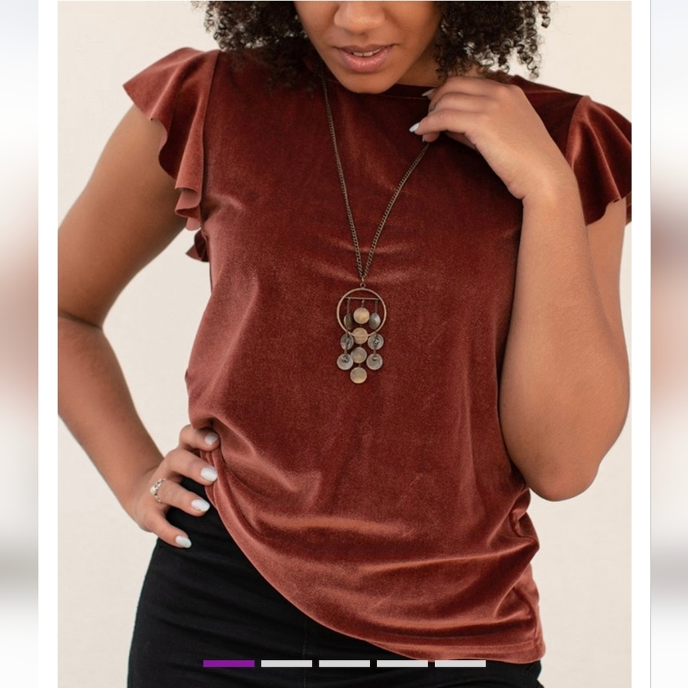 Joyfolie Bridget flutter sleeve velvet top in Mahogany size Medium